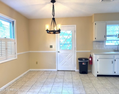 931 Cypress Avenue - Photo Thumbnail 7