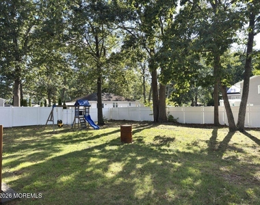 931 Cypress Avenue - Photo Thumbnail 14