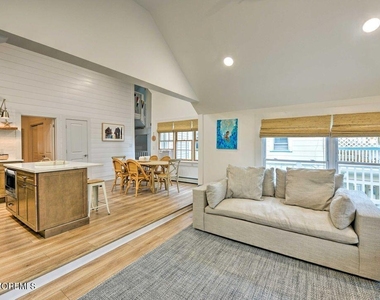 13 Atlantic Avenue - Photo Thumbnail 7