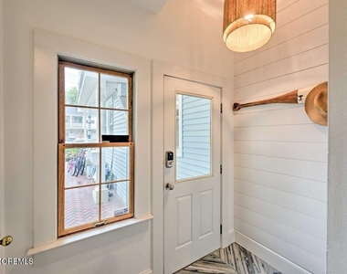 13 Atlantic Avenue - Photo Thumbnail 24