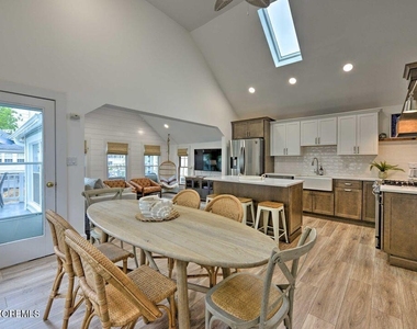 13 Atlantic Avenue - Photo Thumbnail 12
