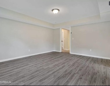12 Johnson Street - Photo Thumbnail 3
