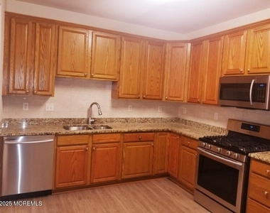 339 Saint Andrews Place - Photo Thumbnail 1