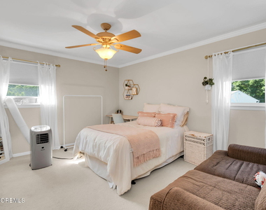 55 S Lake Drive - Photo Thumbnail 11