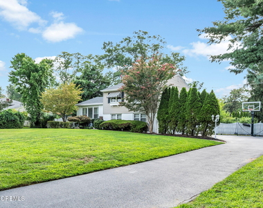 55 S Lake Drive - Photo Thumbnail 34