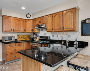 55 S Lake Drive - Photo Thumbnail 3