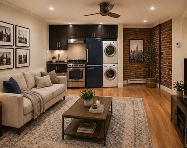 West 14 Street - Photo Thumbnail 2