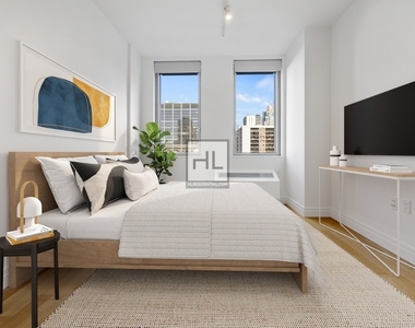 West 54th Street - Photo Thumbnail 1