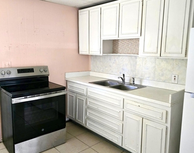 3203 Se 29th Lane - Photo Thumbnail 6