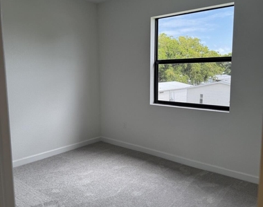 3008 Park Place - Photo Thumbnail 15