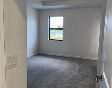 3008 Park Place - Photo Thumbnail 11