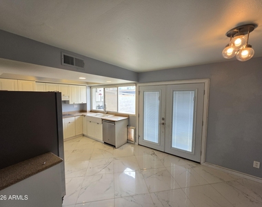 8407 E Chaparral Road - Photo Thumbnail 7