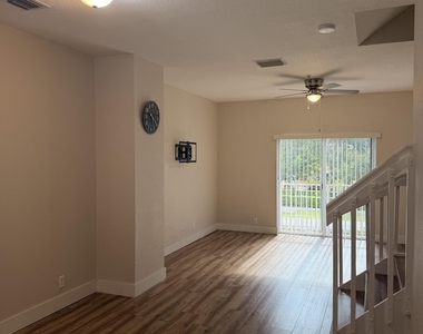 1851 Ne 5th Street - Photo Thumbnail 2
