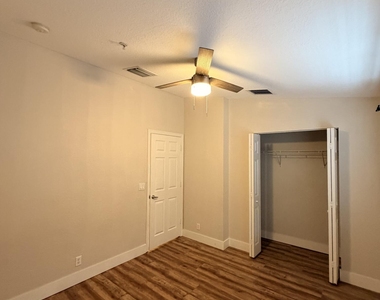 1851 Ne 5th Street - Photo Thumbnail 14