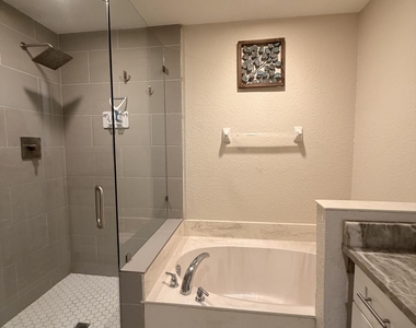 1851 Ne 5th Street - Photo Thumbnail 13