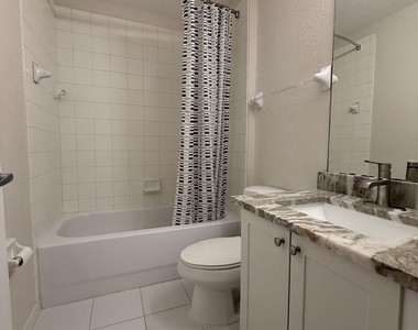 1851 Ne 5th Street - Photo Thumbnail 9