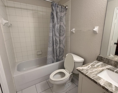 1851 Ne 5th Street - Photo Thumbnail 8