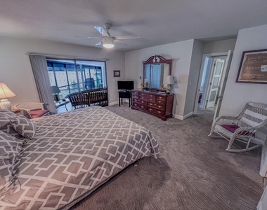 1127 E Seminole Avenue E - Photo Thumbnail 9