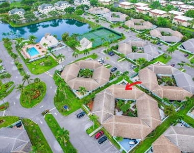 1127 E Seminole Avenue E - Photo Thumbnail 1
