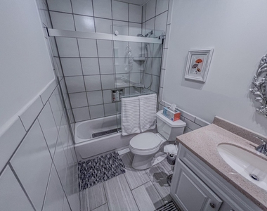 1127 E Seminole Avenue E - Photo Thumbnail 14
