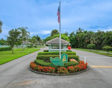 1127 E Seminole Avenue E - Photo Thumbnail 24