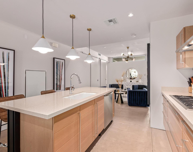 4737 N Scottsdale Road - Photo Thumbnail 3