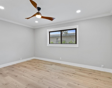 2600 Ne 5th Avenue - Photo Thumbnail 22