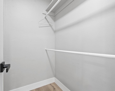 2600 Ne 5th Avenue - Photo Thumbnail 24