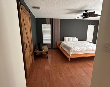 1330 Nw 22nd Avenue - Photo Thumbnail 15