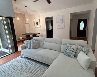 1330 Nw 22nd Avenue - Photo Thumbnail 17