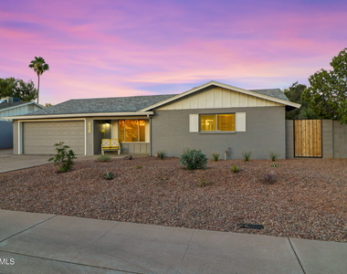 5803 S Kenwood Lane - Photo Thumbnail 13