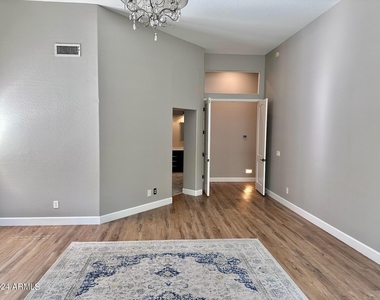 5228 E Bluefield Avenue - Photo Thumbnail 15