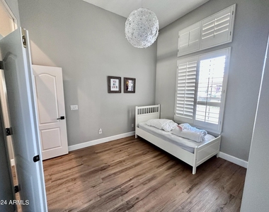 5228 E Bluefield Avenue - Photo Thumbnail 27