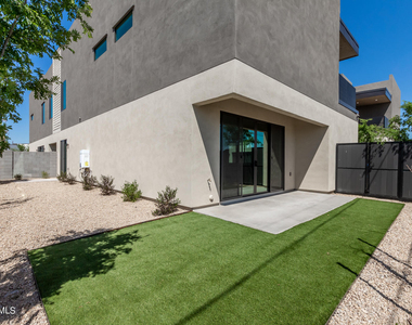 1625 E Lamar Road - Photo Thumbnail 4
