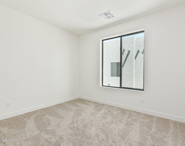 1625 E Lamar Road - Photo Thumbnail 24