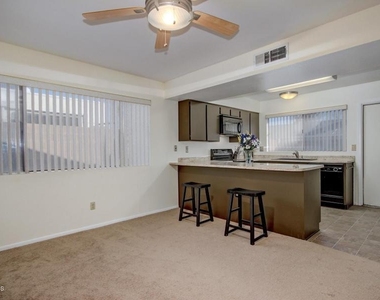 1829 W Onza Avenue - Photo Thumbnail 3
