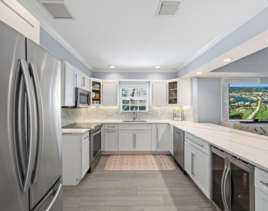 205 Wenonah Place - Photo Thumbnail 2