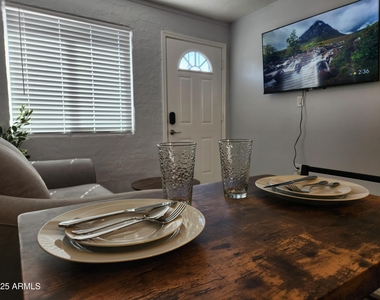 299 S Oregon Street - Photo Thumbnail 13