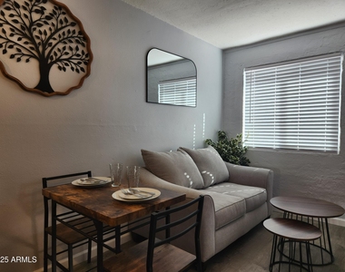 299 S Oregon Street - Photo Thumbnail 11