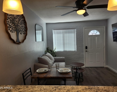 299 S Oregon Street - Photo Thumbnail 10