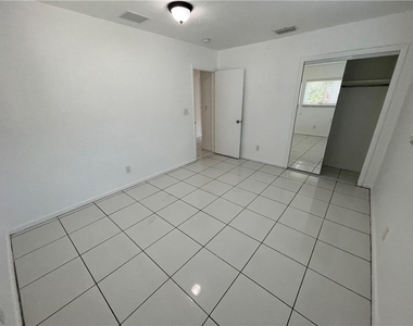 845 Nw 10th Avenue - Photo Thumbnail 16