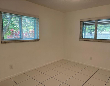 845 Nw 10th Avenue - Photo Thumbnail 13