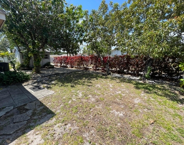 845 Nw 10th Avenue - Photo Thumbnail 23