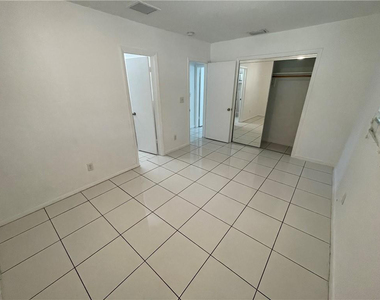 845 Nw 10th Avenue - Photo Thumbnail 14