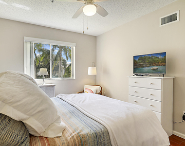 272 Village Boulevard - Photo Thumbnail 14