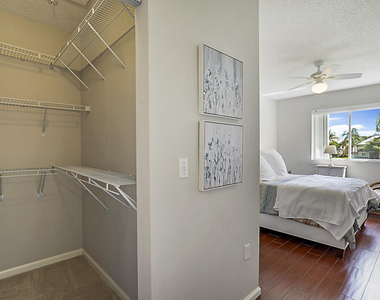 272 Village Boulevard - Photo Thumbnail 16