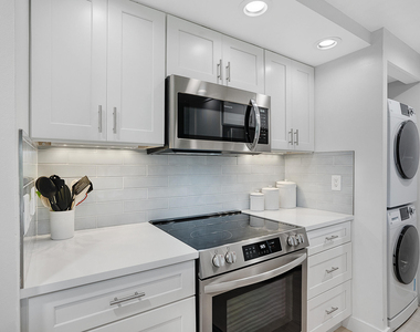 269 Ne Edgewater Drive - Photo Thumbnail 10