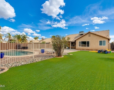 4250 E Encinas Avenue - Photo Thumbnail 37