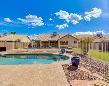 4250 E Encinas Avenue - Photo Thumbnail 33