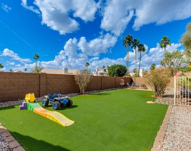 4250 E Encinas Avenue - Photo Thumbnail 34